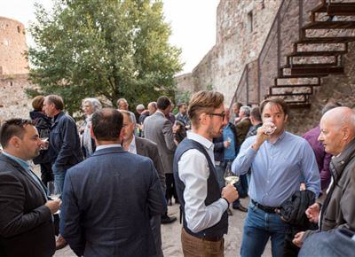 Südtirol Holz Branchentreff ProRamus Schloss Sigmundskron